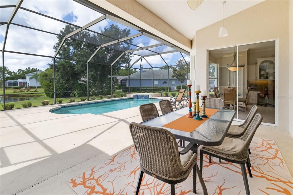 En Venta: $785,000 (3 camas, 3 baños, 2732 Pies cuadrados)