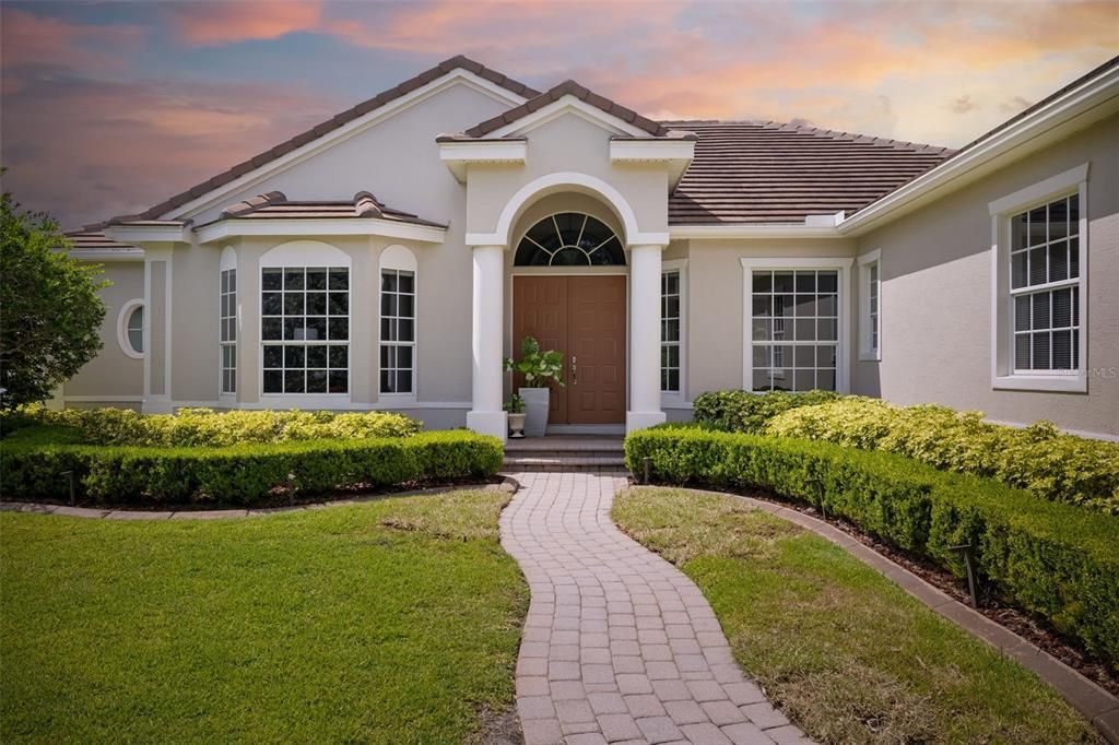 En Venta: $785,000 (3 camas, 3 baños, 2732 Pies cuadrados)