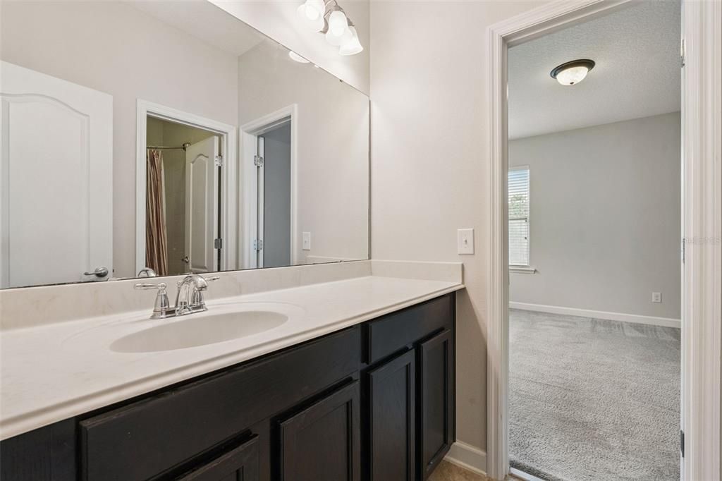 На продажу: $1,225,000 (5 спален, 4 ванн, 3525 Квадратных фут)