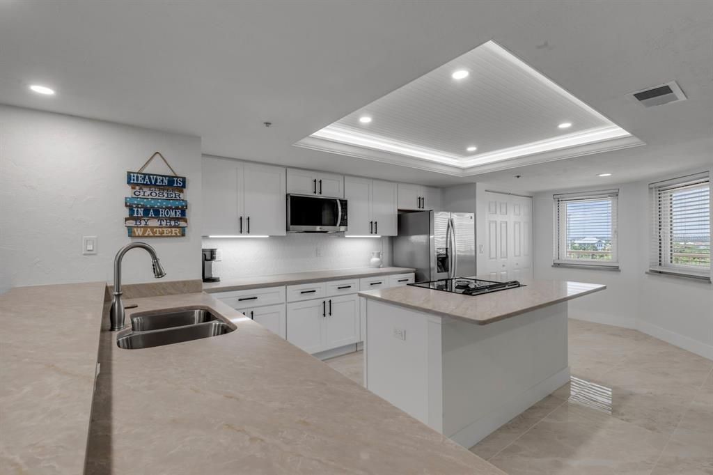 На продажу: $975,000 (2 спален, 2 ванн, 1489 Квадратных фут)