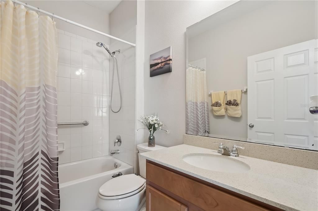 For Sale: $400,000 (4 beds, 2 baths, 1932 Square Feet)