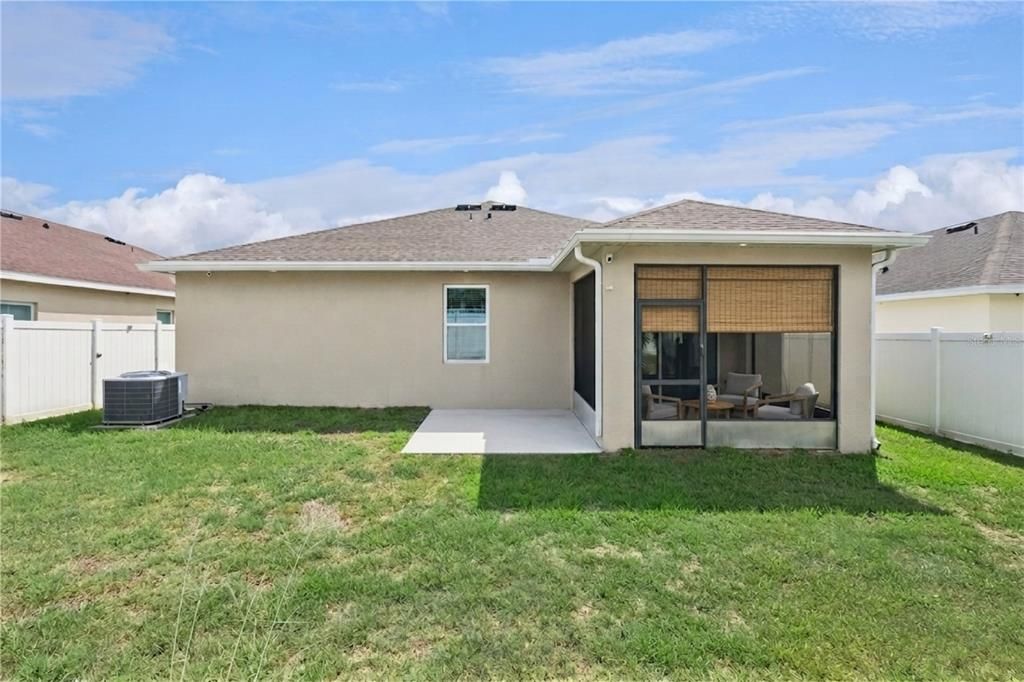 For Sale: $400,000 (4 beds, 2 baths, 1932 Square Feet)