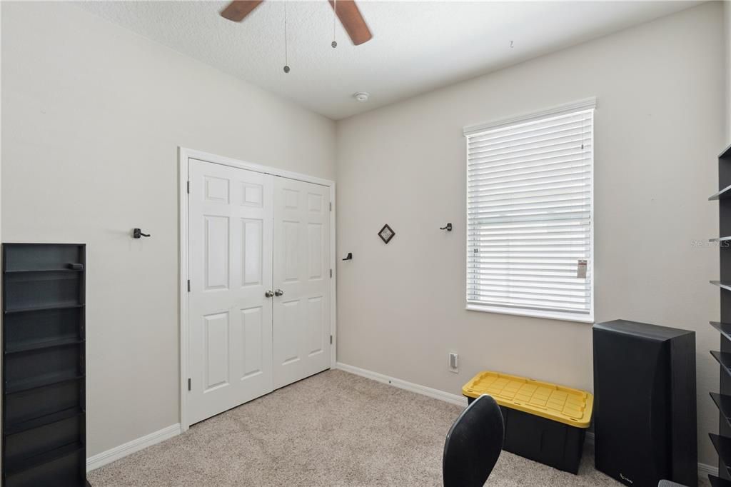 For Sale: $400,000 (4 beds, 2 baths, 1932 Square Feet)