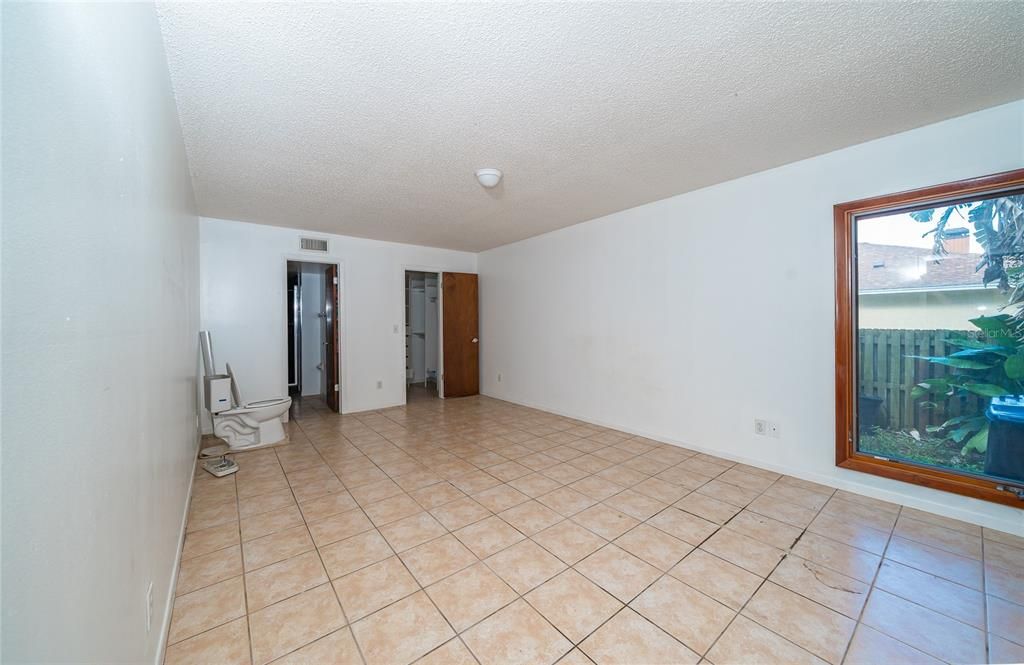 На продажу: $399,900 (3 спален, 2 ванн, 1670 Квадратных фут)