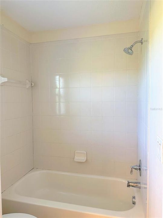 В аренду: $3,200 (5 спален, 3 ванн, 3419 Квадратных фут)