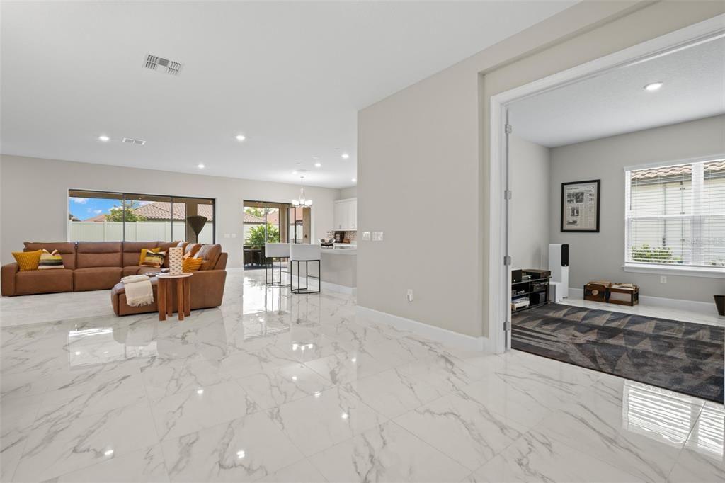 For Sale: $859,000 (3 beds, 3 baths, 3087 Square Feet)