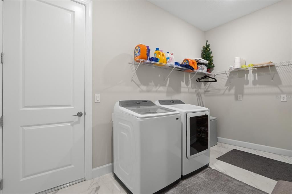For Sale: $859,000 (3 beds, 3 baths, 3087 Square Feet)