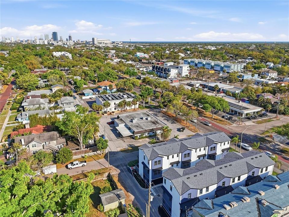 На продажу: $998,950 (3 спален, 3 ванн, 2131 Квадратных фут)