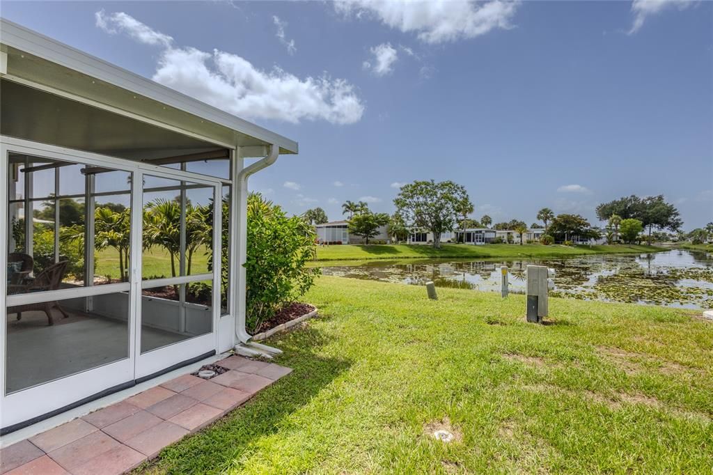 На продажу: $189,000 (2 спален, 2 ванн, 1056 Квадратных фут)