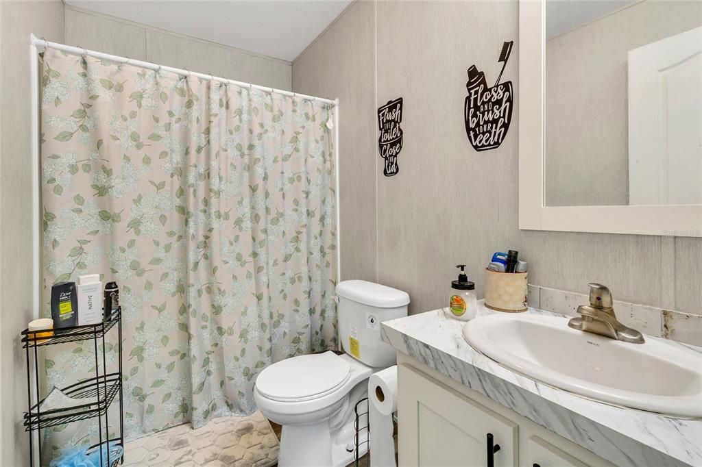 На продажу: $499,000 (3 спален, 2 ванн, 1456 Квадратных фут)