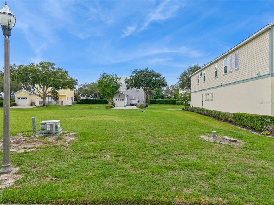 待售: $85,000 (0.11 acres)
