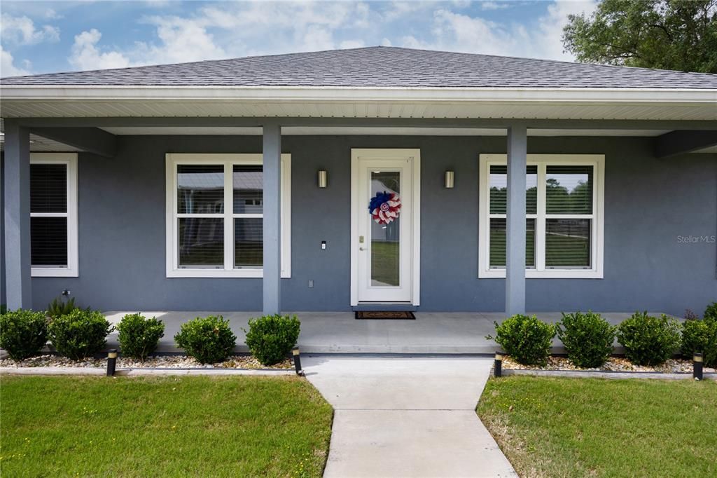 For Sale: $995,500 (3 beds, 2 baths, 2923 Square Feet)
