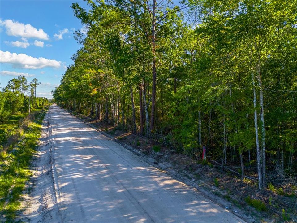 待售: $235,000 (10.70 acres)