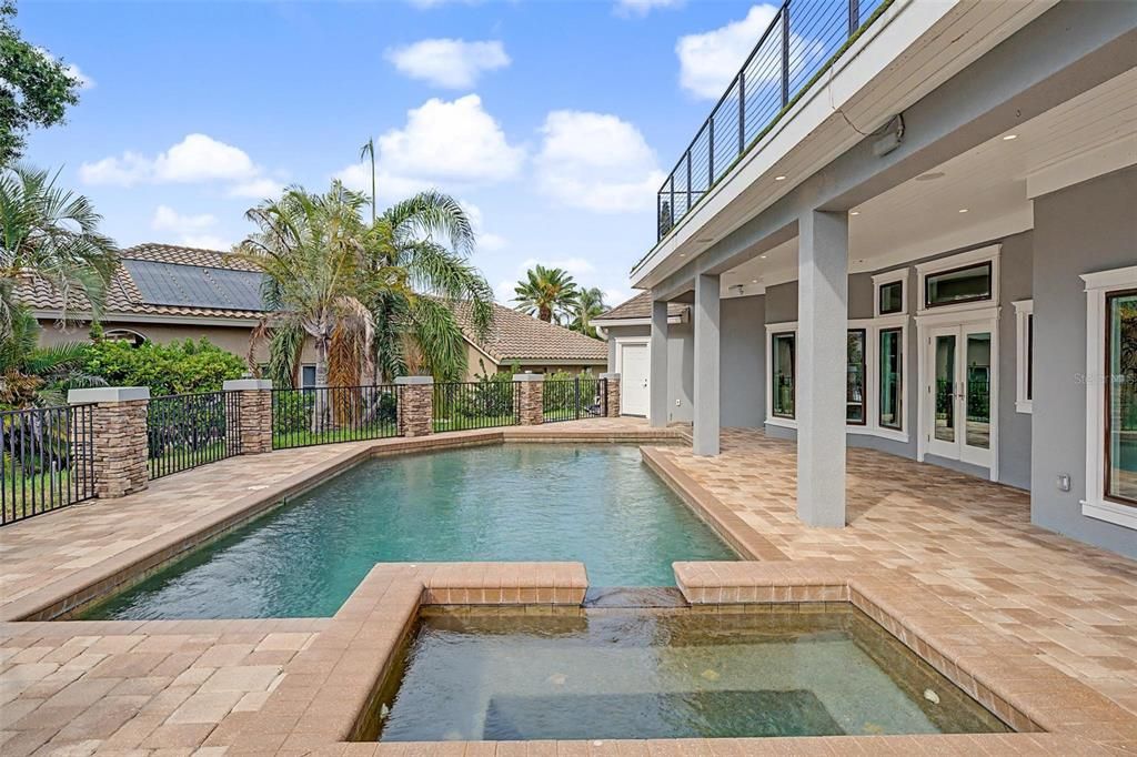 En Venta: $1,600,000 (4 camas, 3 baños, 3613 Pies cuadrados)