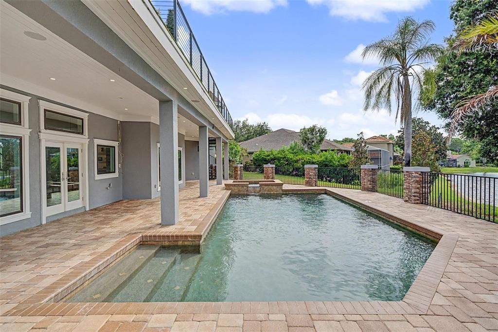 En Venta: $1,600,000 (4 camas, 3 baños, 3613 Pies cuadrados)