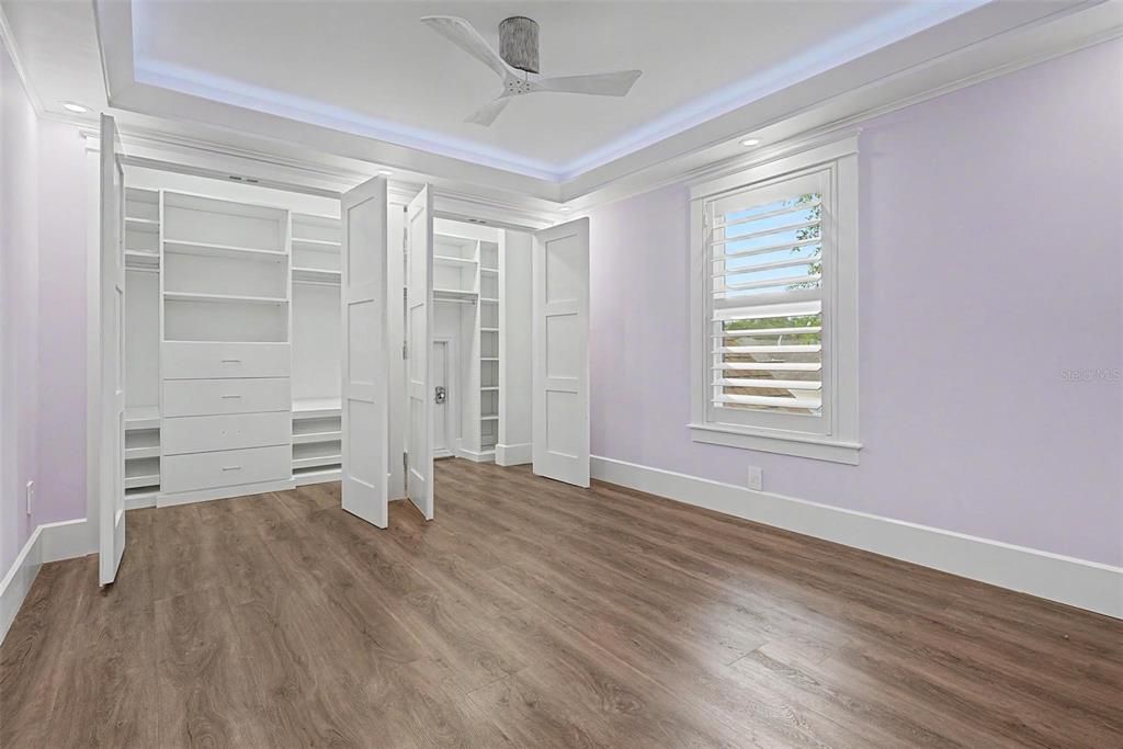 En Venta: $1,600,000 (4 camas, 3 baños, 3613 Pies cuadrados)