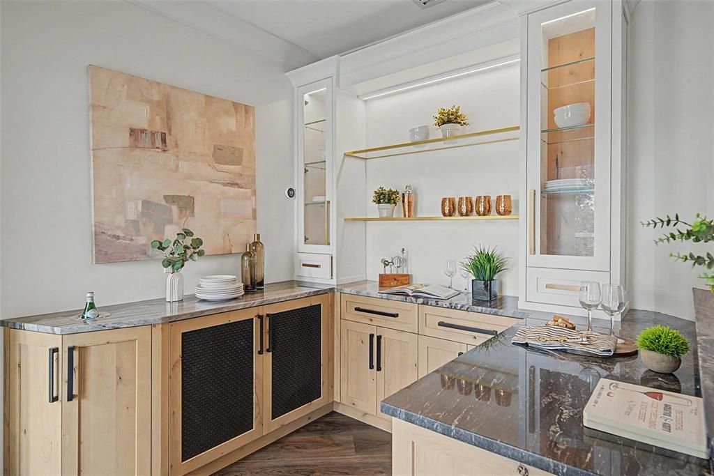 En Venta: $1,600,000 (4 camas, 3 baños, 3613 Pies cuadrados)