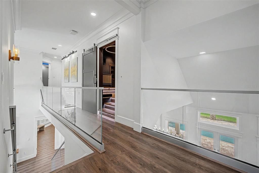 En Venta: $1,600,000 (4 camas, 3 baños, 3613 Pies cuadrados)