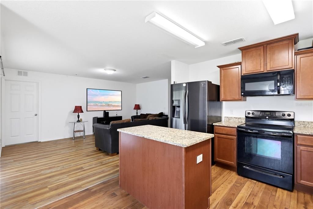 For Sale: $264,000 (3 beds, 2 baths, 1357 Square Feet)