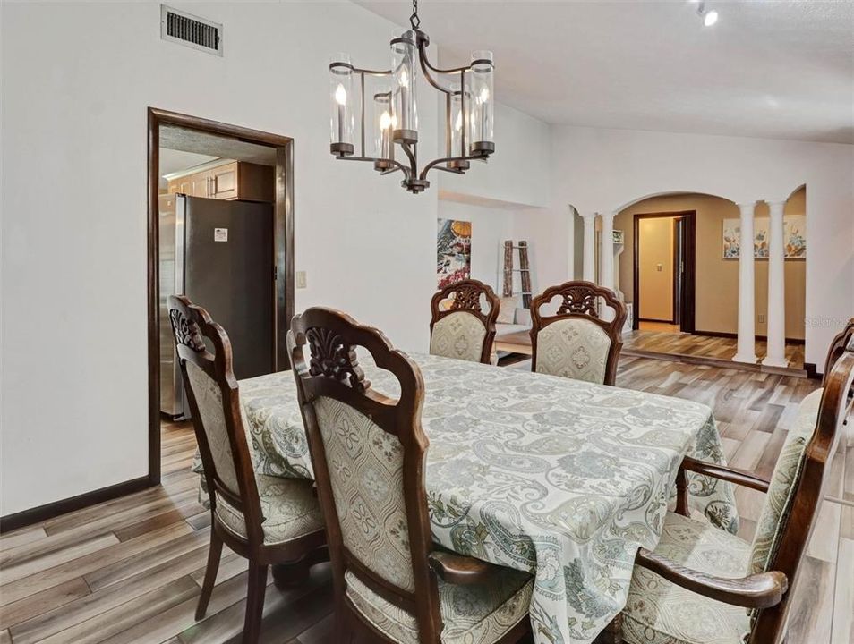 На продажу: $900,000 (3 спален, 2 ванн, 2030 Квадратных фут)