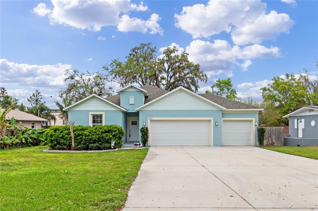 For Rent: $2,950 (4 beds, 3 baths, 2173 Square Feet)