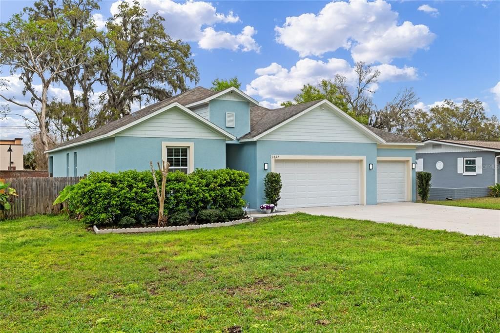 For Rent: $2,950 (4 beds, 3 baths, 2173 Square Feet)