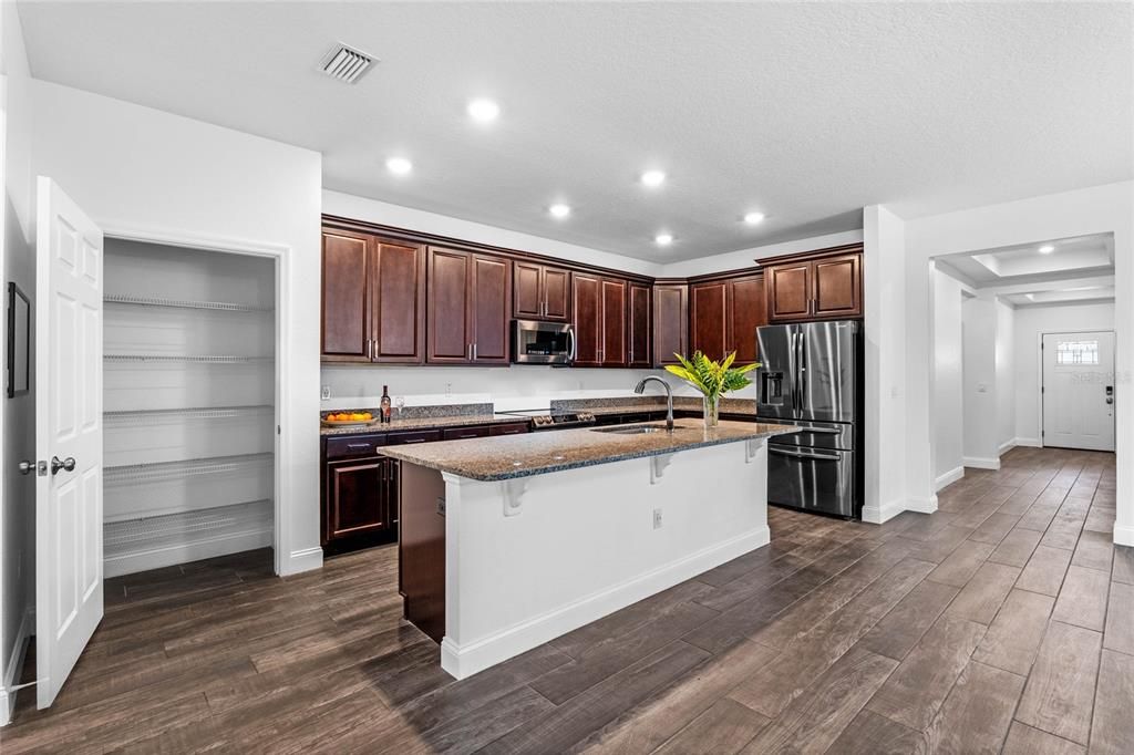 For Rent: $2,950 (4 beds, 3 baths, 2173 Square Feet)