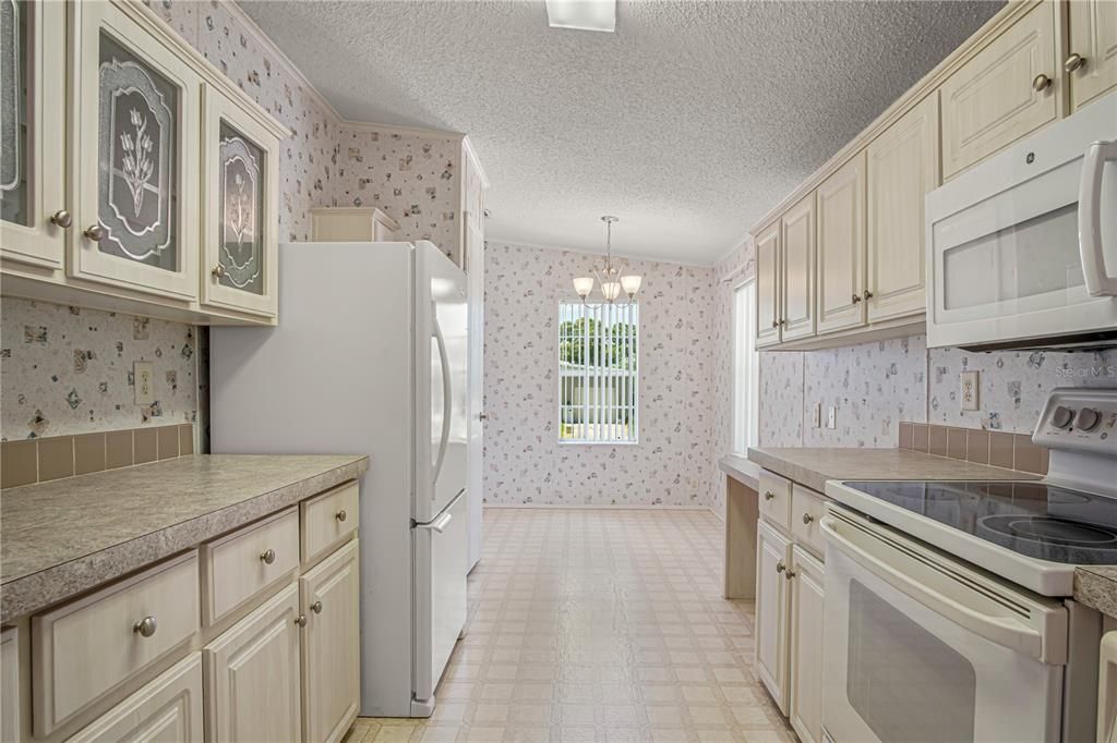 На продажу: $199,000 (3 спален, 2 ванн, 1404 Квадратных фут)