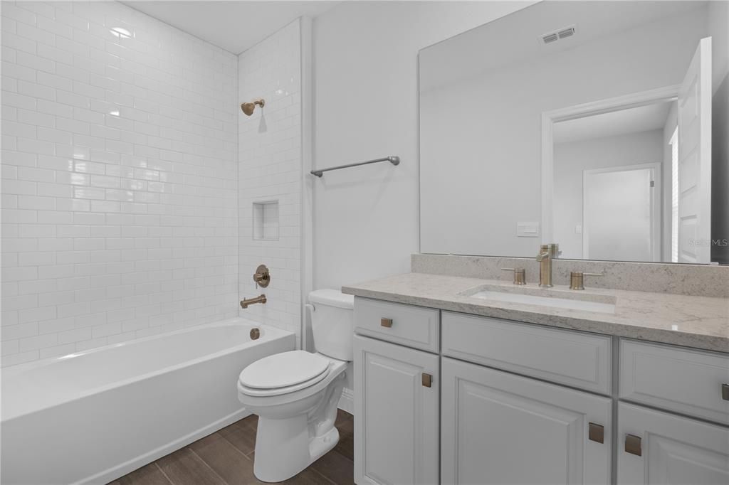 En Venta: $852,636 (5 camas, 4 baños, 2866 Pies cuadrados)