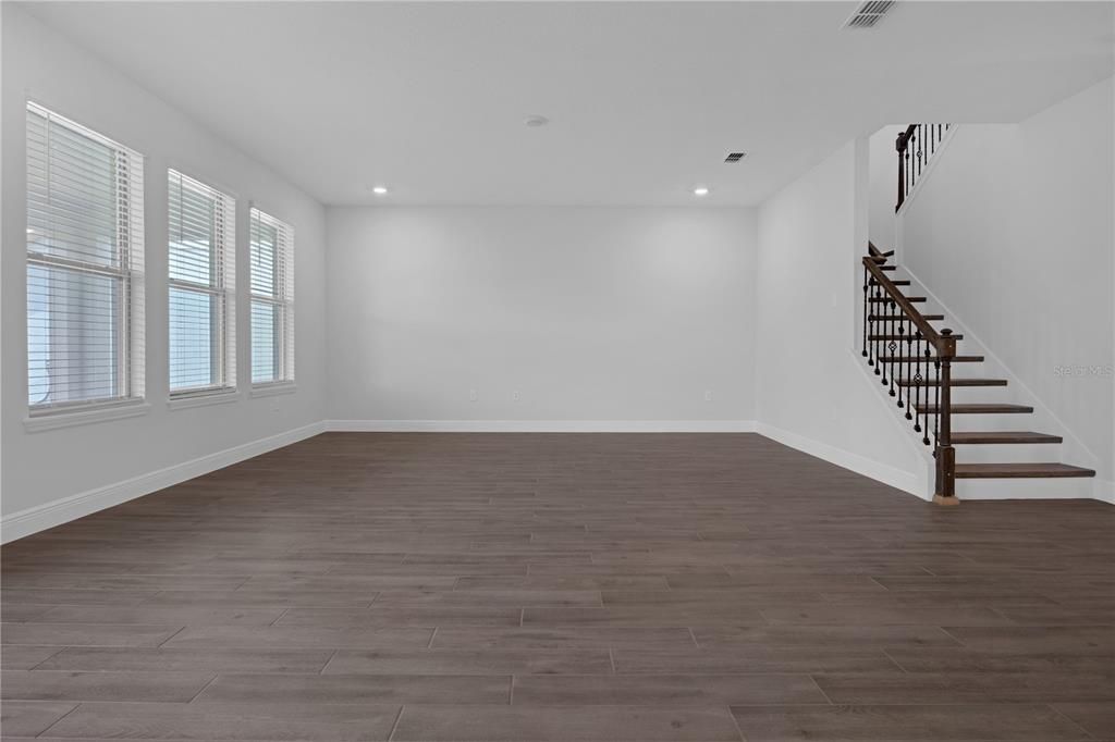 En Venta: $852,636 (5 camas, 4 baños, 2866 Pies cuadrados)
