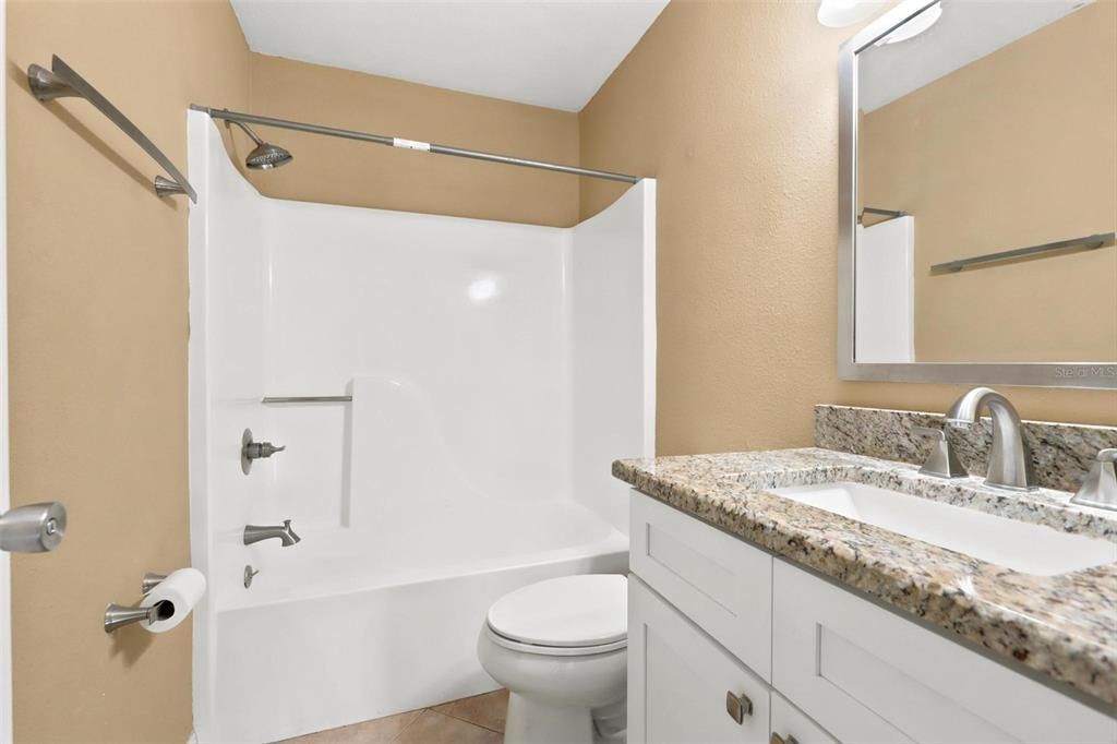 En Venta: $319,900 (3 camas, 2 baños, 1628 Pies cuadrados)