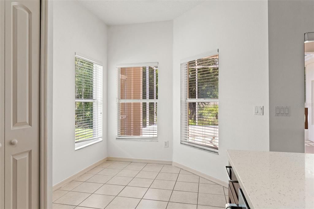 En Venta: $375,000 (2 camas, 2 baños, 1555 Pies cuadrados)
