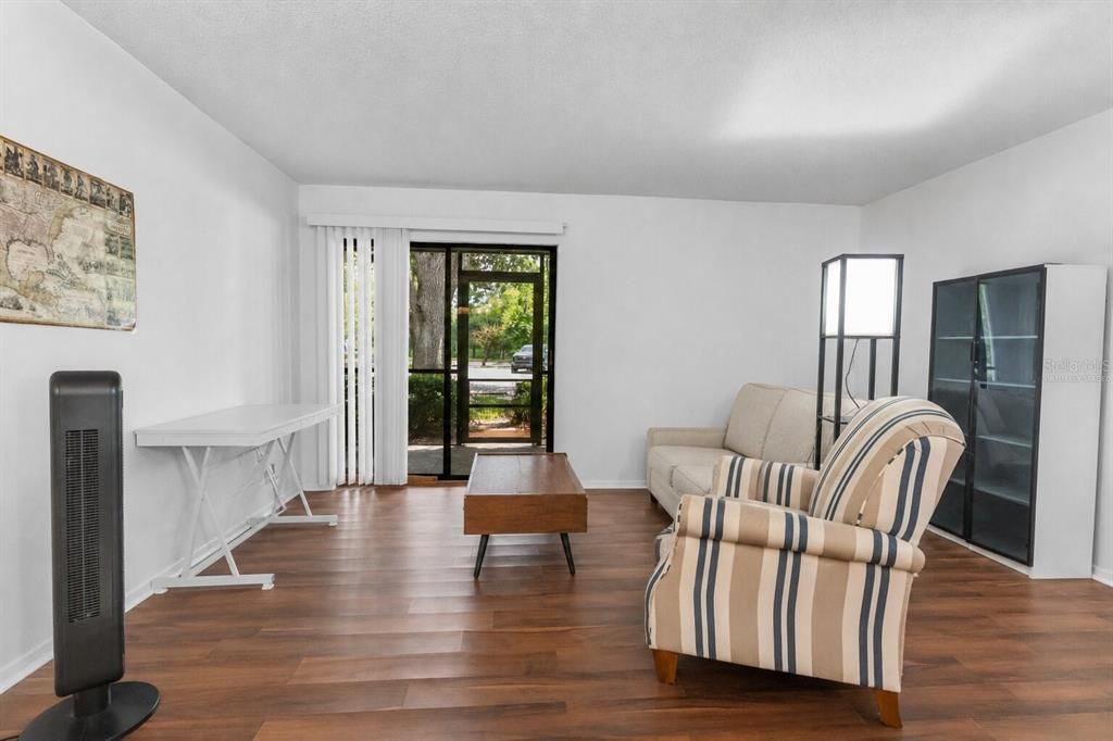 En Venta: $220,000 (3 camas, 2 baños, 1118 Pies cuadrados)