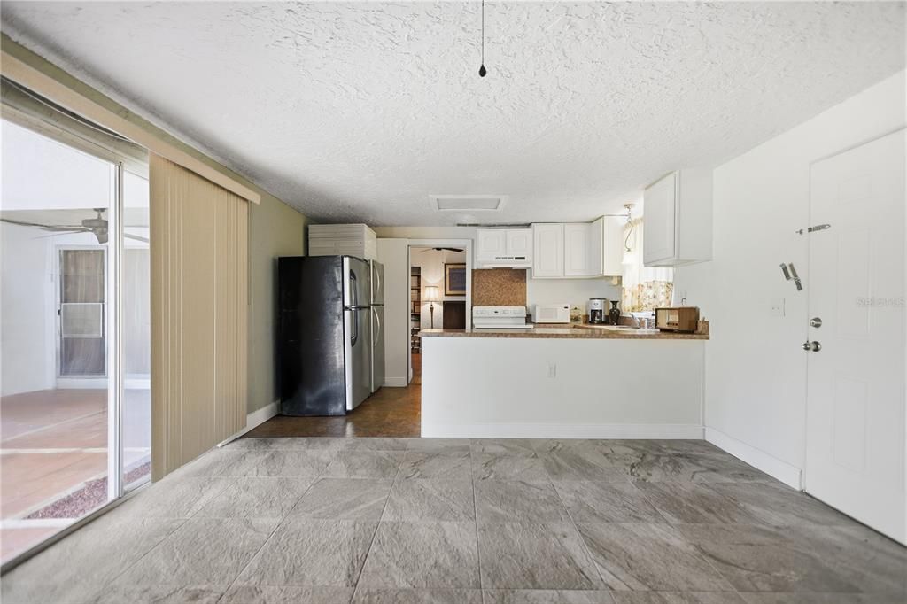 For Sale: $489,000 (3 beds, 2 baths, 1334 Square Feet)