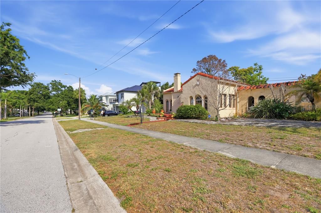 For Sale: $489,000 (3 beds, 2 baths, 1334 Square Feet)