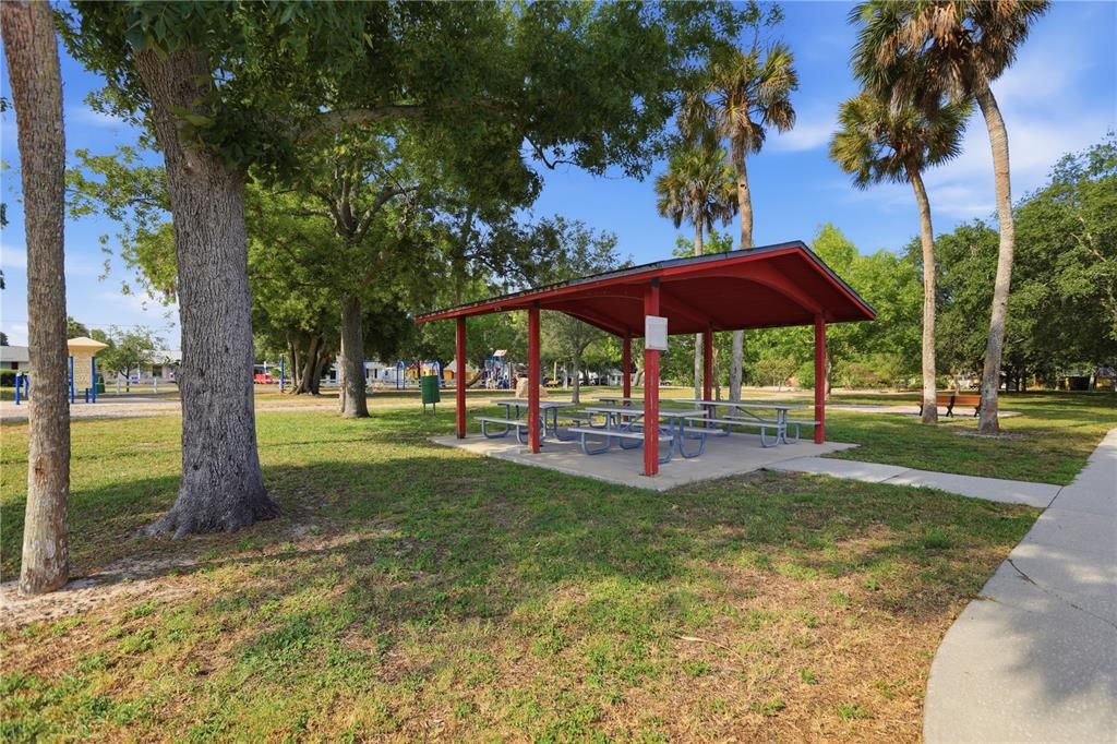 For Sale: $489,000 (3 beds, 2 baths, 1334 Square Feet)