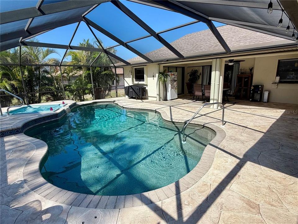 For Sale: $529,900 (3 beds, 2 baths, 2229 Square Feet)