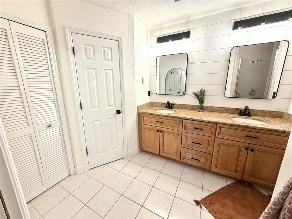 For Sale: $529,900 (3 beds, 2 baths, 2229 Square Feet)