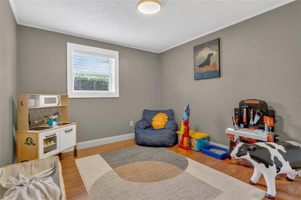 For Sale: $795,000 (4 beds, 3 baths, 2450 Square Feet)