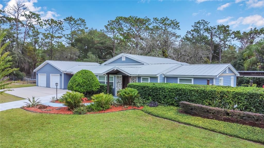 For Sale: $795,000 (4 beds, 3 baths, 2450 Square Feet)