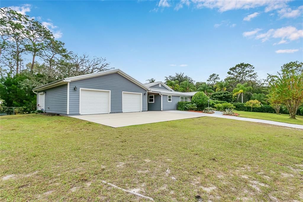 For Sale: $795,000 (4 beds, 3 baths, 2450 Square Feet)