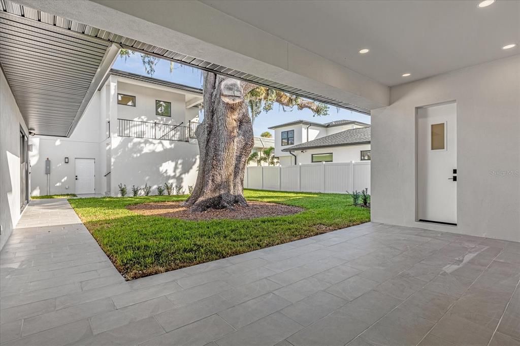For Sale: $999,500 (5 beds, 0 baths, 3620 Square Feet)
