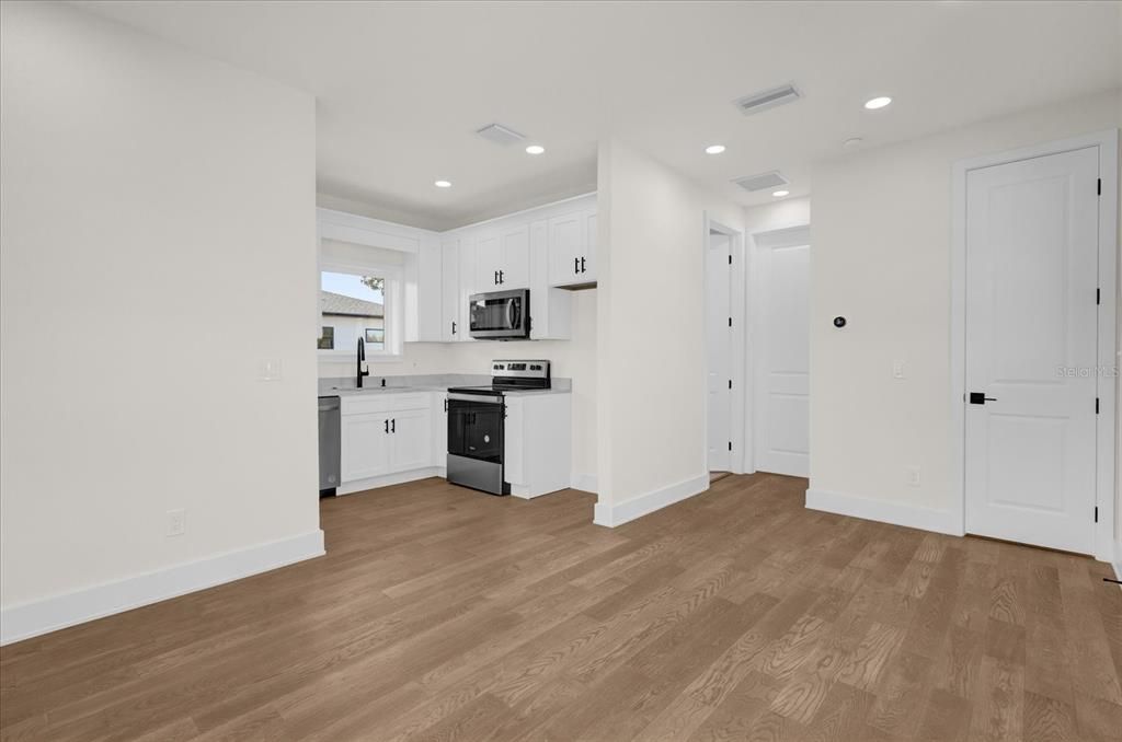 For Sale: $999,500 (5 beds, 0 baths, 3620 Square Feet)