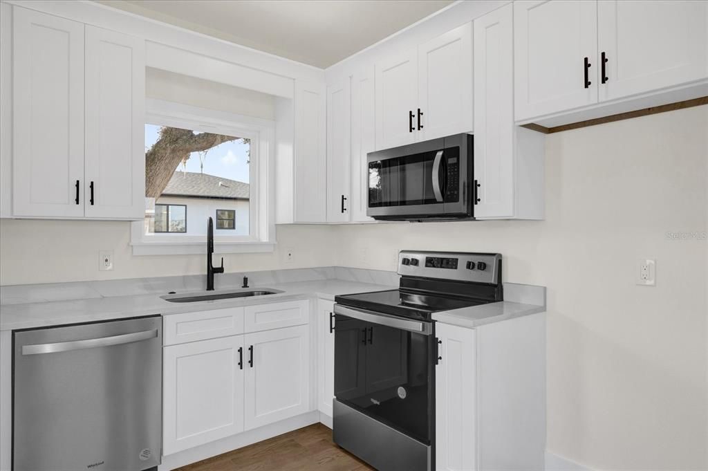 For Sale: $999,500 (5 beds, 0 baths, 3620 Square Feet)