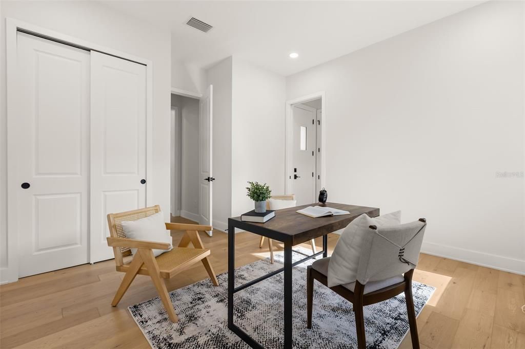 For Sale: $999,500 (5 beds, 0 baths, 3620 Square Feet)