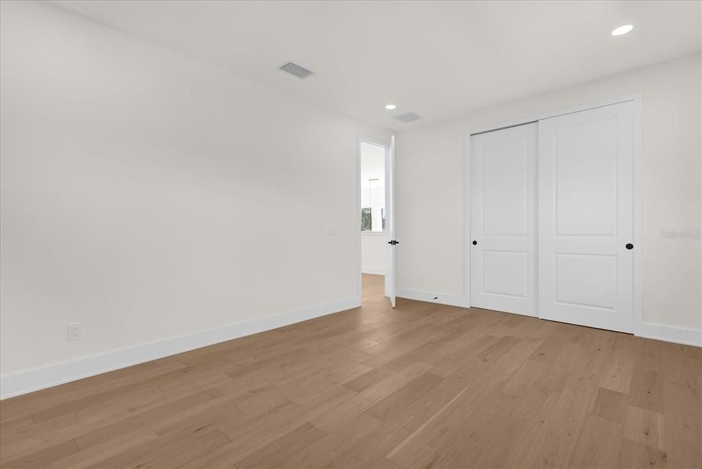 For Sale: $999,500 (5 beds, 0 baths, 3620 Square Feet)