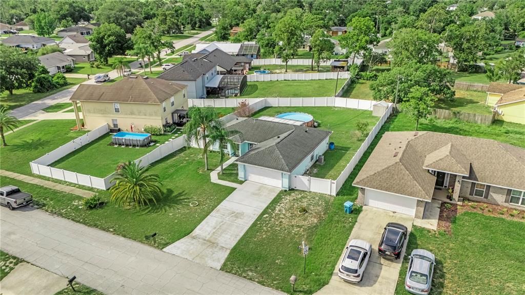 На продажу: $285,900 (3 спален, 2 ванн, 1266 Квадратных фут)