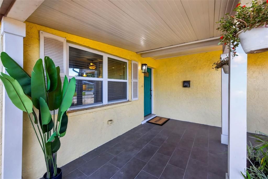 Activo con contrato: $465,000 (4 camas, 2 baños, 1280 Pies cuadrados)