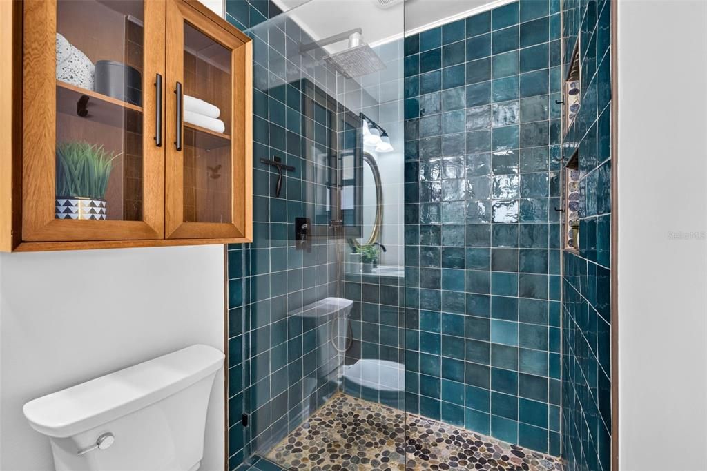 Activo con contrato: $465,000 (4 camas, 2 baños, 1280 Pies cuadrados)