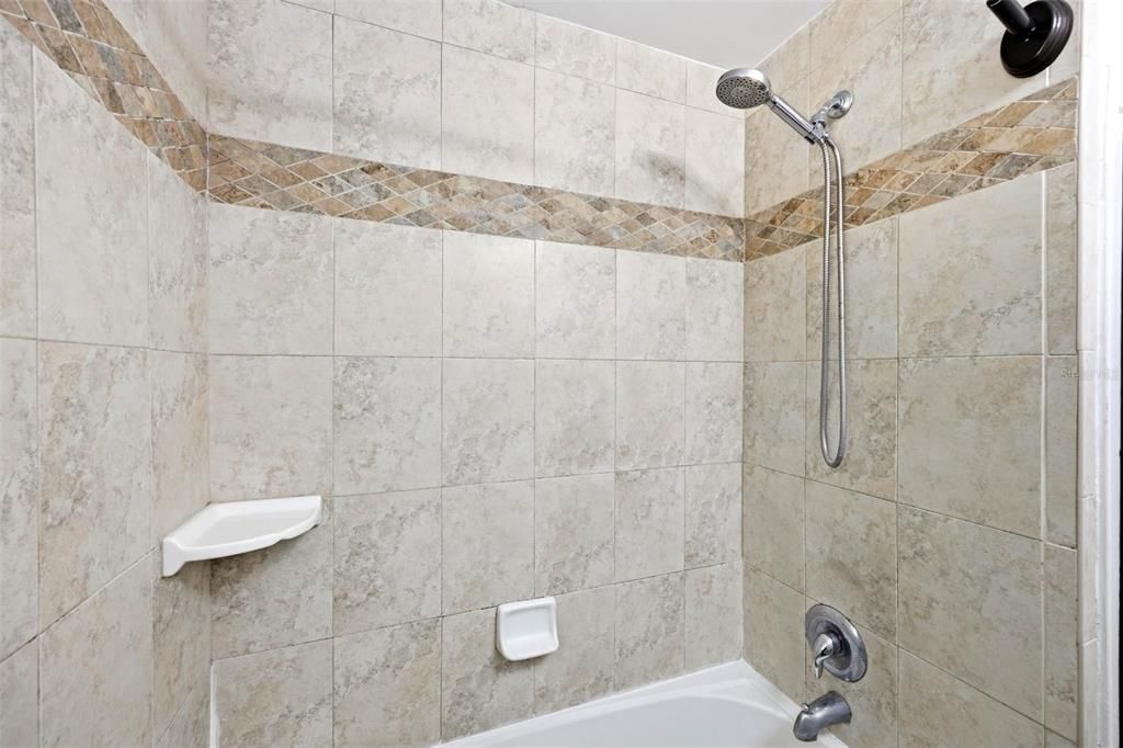 En Venta: $375,000 (2 camas, 1 baños, 951 Pies cuadrados)